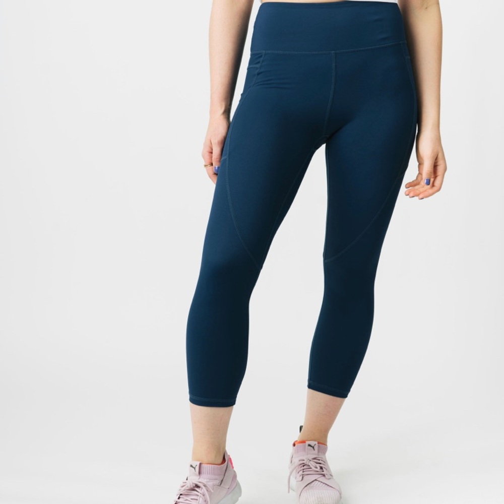 NWOT ZYIA active Navy pocket brilliant legging
